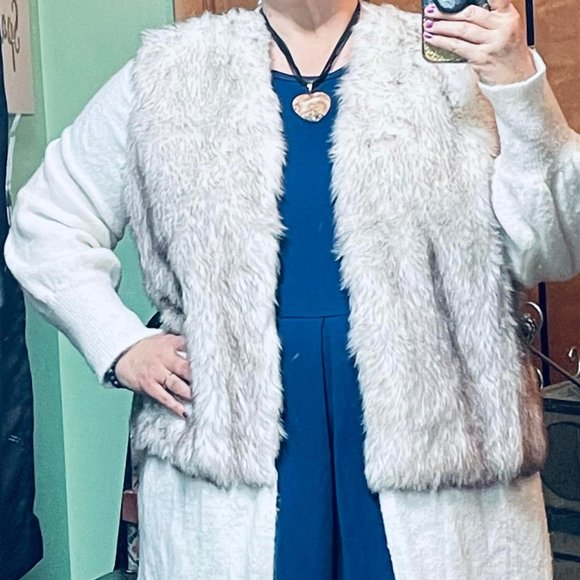 Stunning Gray Fur Sweater - Picture 1 of 2